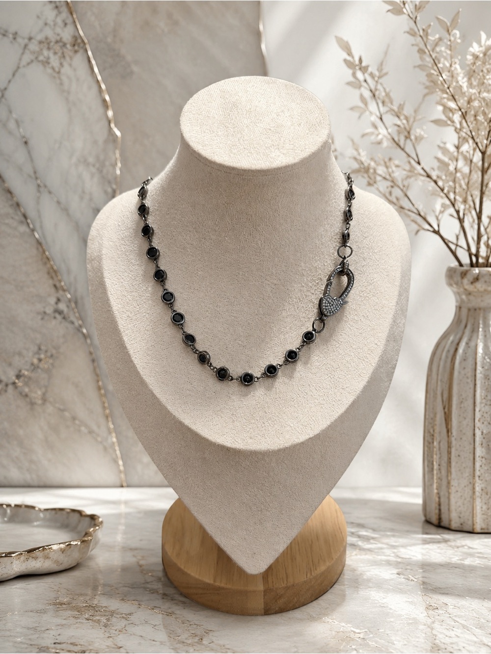 Pavé Heart Clasp Black Stone Necklace